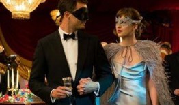 五十度灰未删在线观看,未删减版，激情燃烧的禁忌之恋